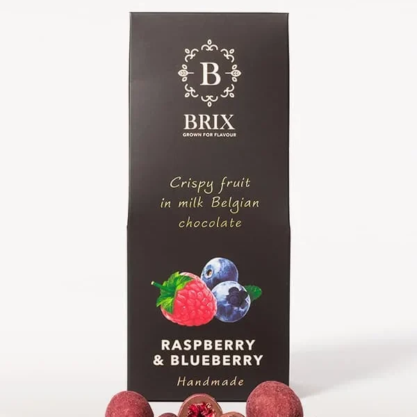Malina a čučoriedka v mliečnej čokoláde 80g – hand made edition