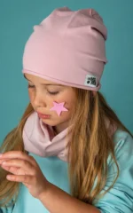 Bavlnená čiapka - púdrová – Obrázok 2