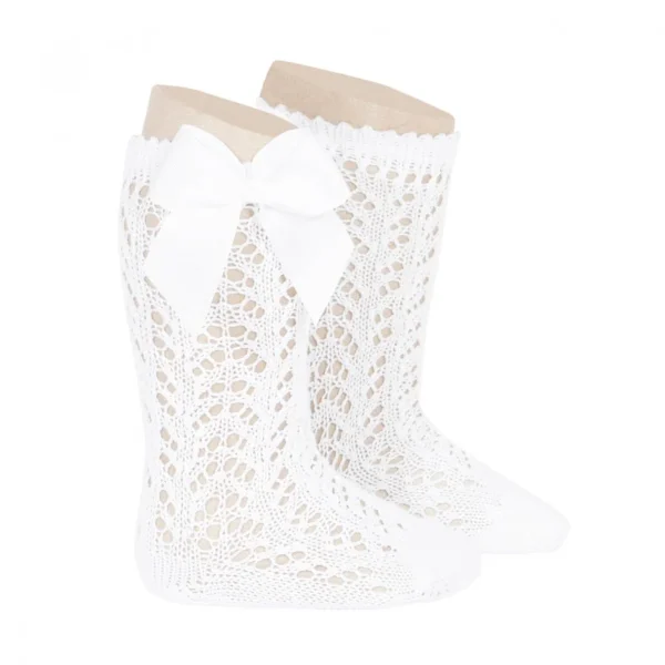 Podkolienky bavlnené s háčkovaným vzorom s bočnou rebrovanou mašľou - biele