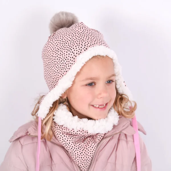 Ušianka - irregular dots pink