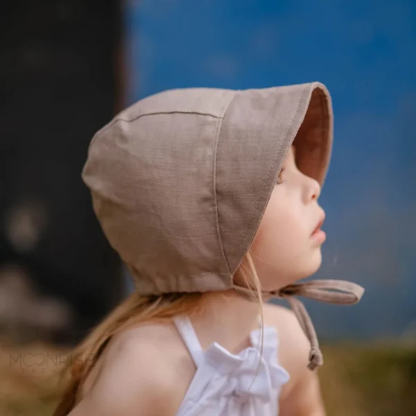 Ľanový čepiec taupe