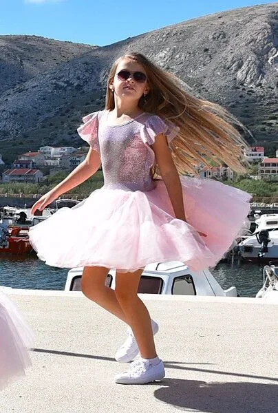 Zuppa šaty GALA shine pink